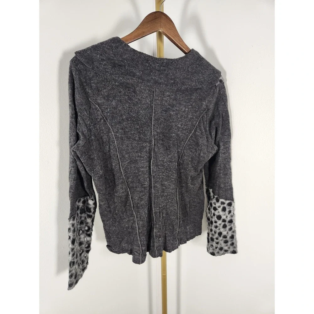 Hugging Kisses Black Mixed Media Leopard Print Ruffled Button Cardigan Size XL‎
